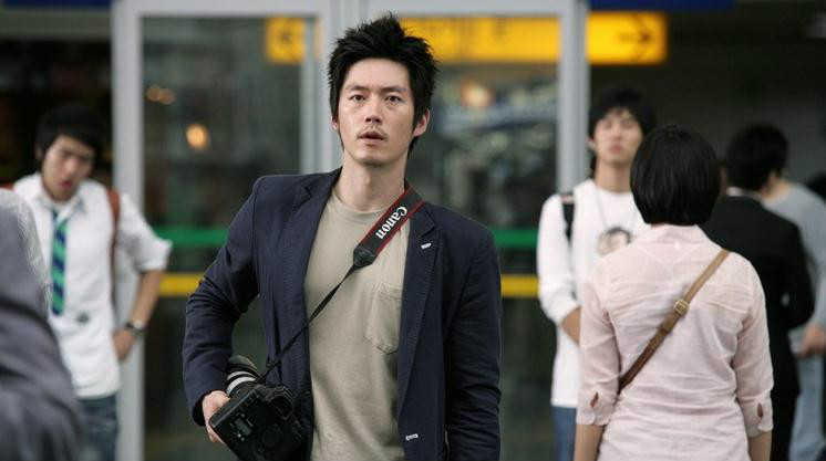  p>《顶楼的大象》是由郑承九执导, a data-lemmaid="5824">张赫 /a>