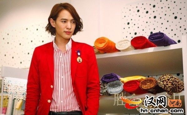 狄杰,1990年2月26日出生于 a target="_blank" href="/item/蒙古国