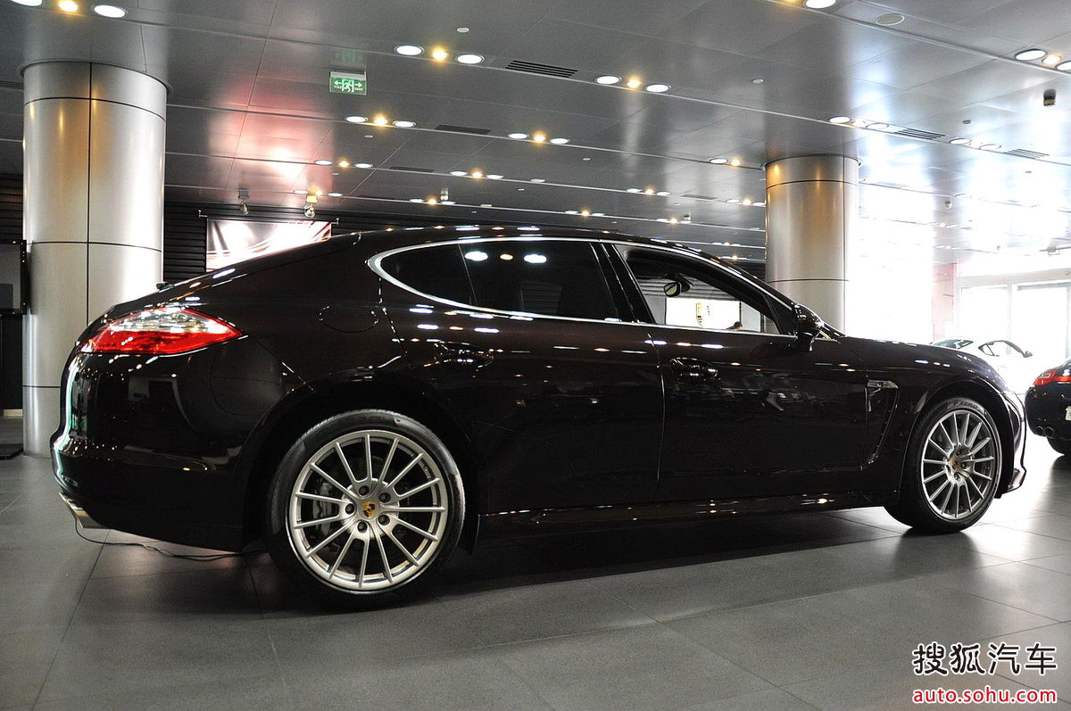 保时捷 panamera