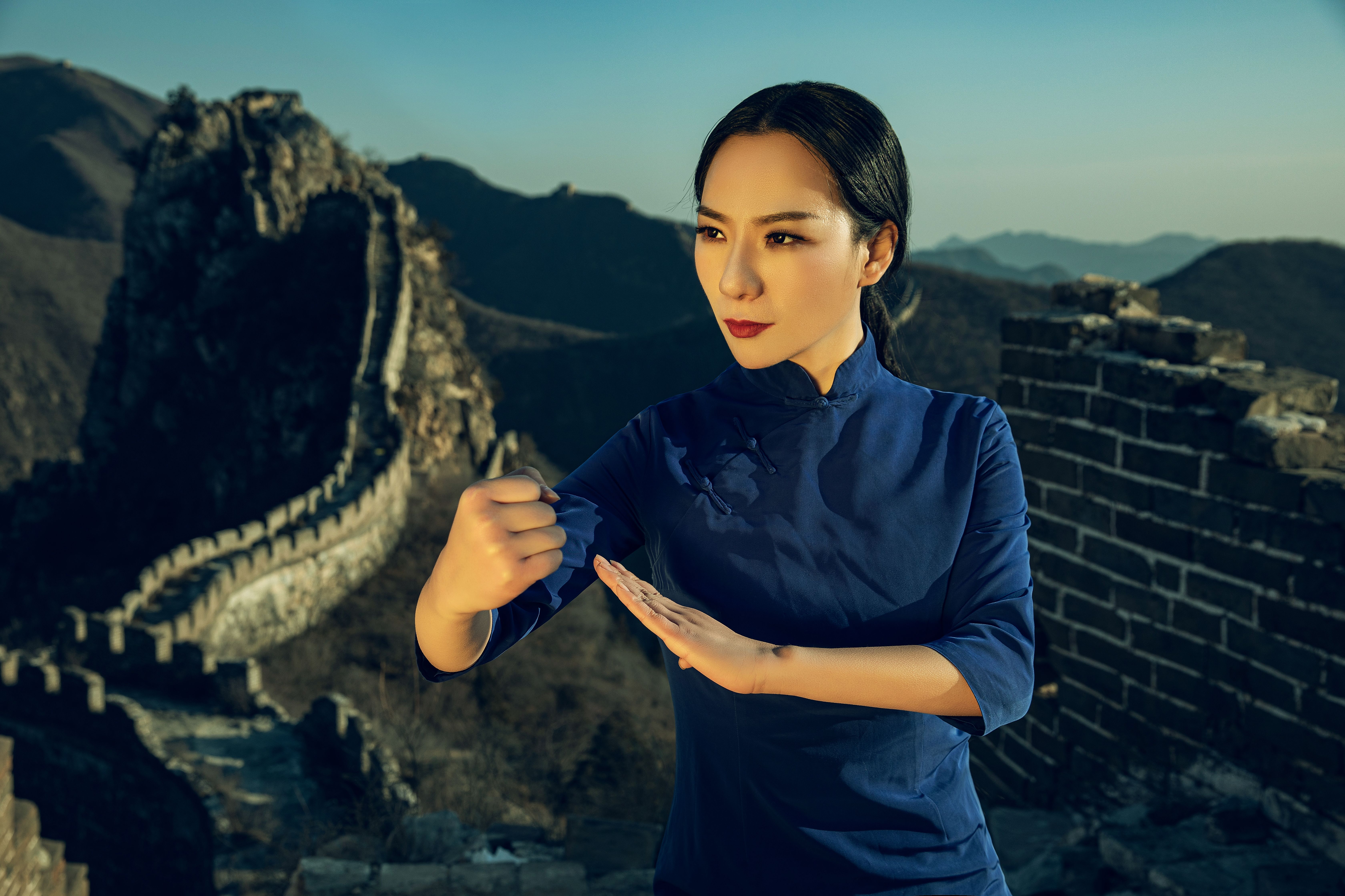  p>华一  中国非遗形象大使 , 女,安徽省亳州人,国家级非物质 a