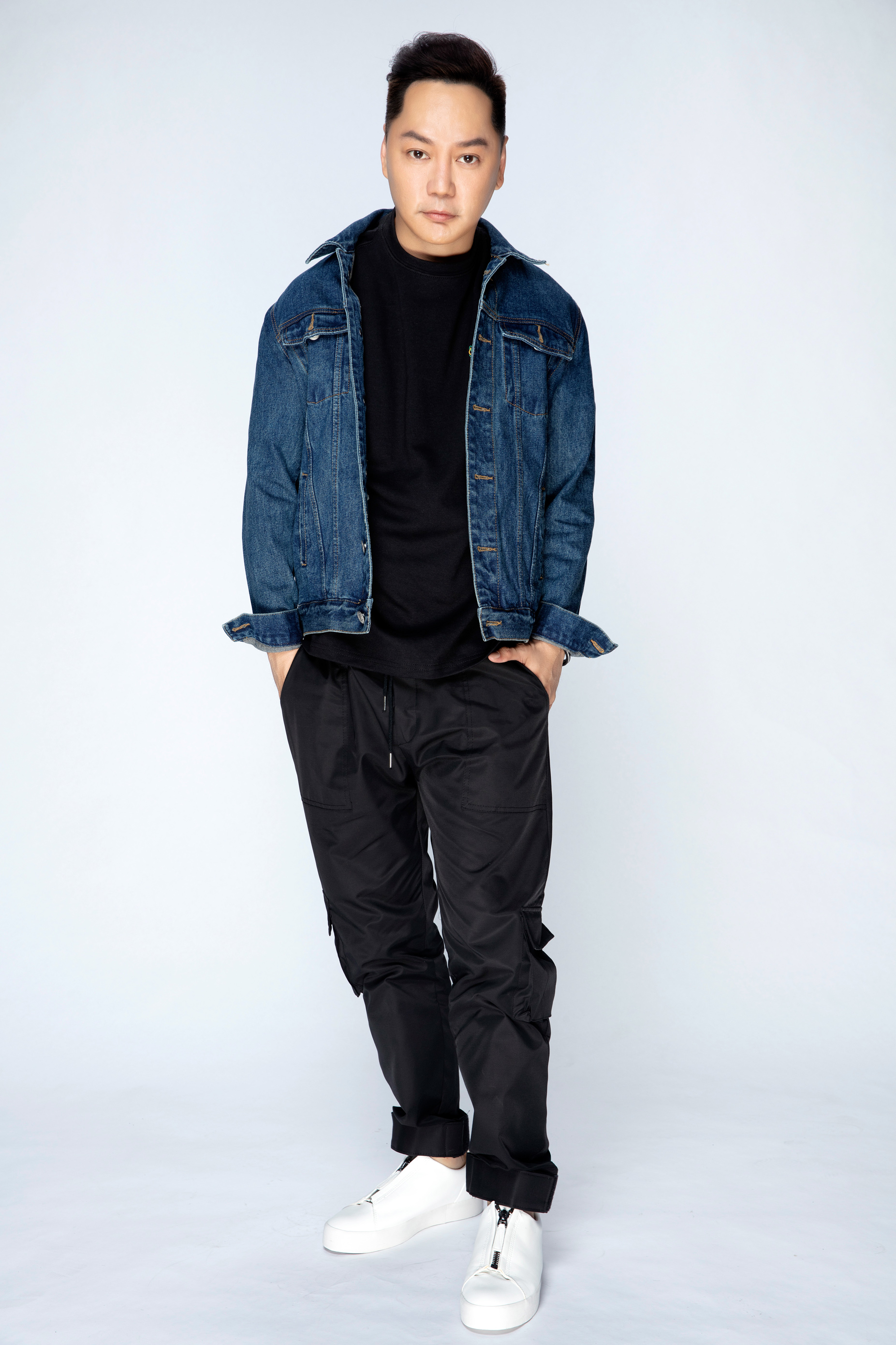  p> a target="_blank" href="/item/余永邦">余永邦 /a>(shawn)