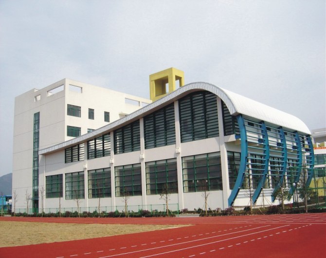 p>余姚市世南中学(原余姚市双河中学)迁建于2005年9月,位于 a target