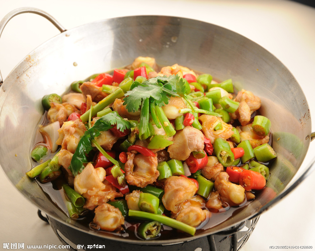  p>干锅鸡是一道 a target="_blank" href="/item/四川/212569" data