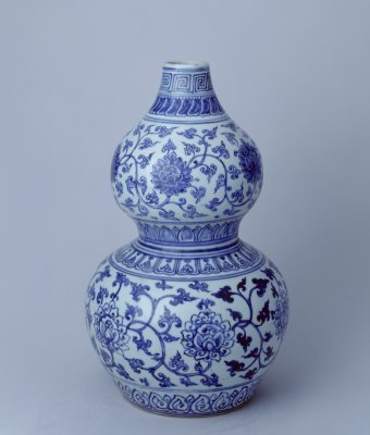 target="_blank" href="/item/中国瓷器">中国瓷器 /a>的主流品种之一