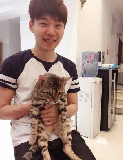  p>张庆欢,1991年2月12日出生于韩国,游戏id:marin,韩国《 a href="#"