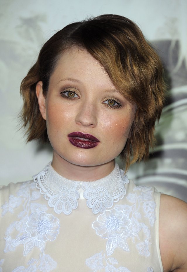  p>艾米丽·布朗宁(emily browning),1988年12月7日出生于澳大利亚