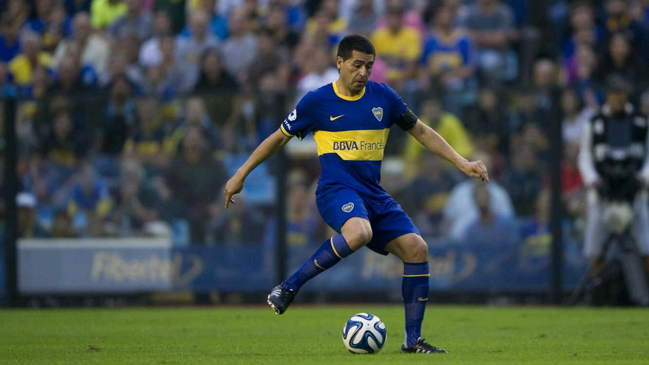  p>胡安·罗曼·里克尔梅(juan román riquelme),1978年6月24日出生