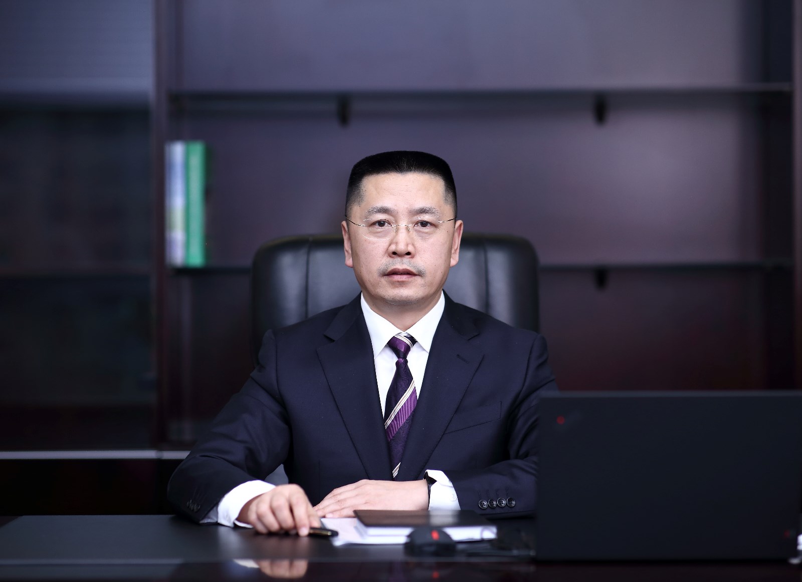 卢洪早