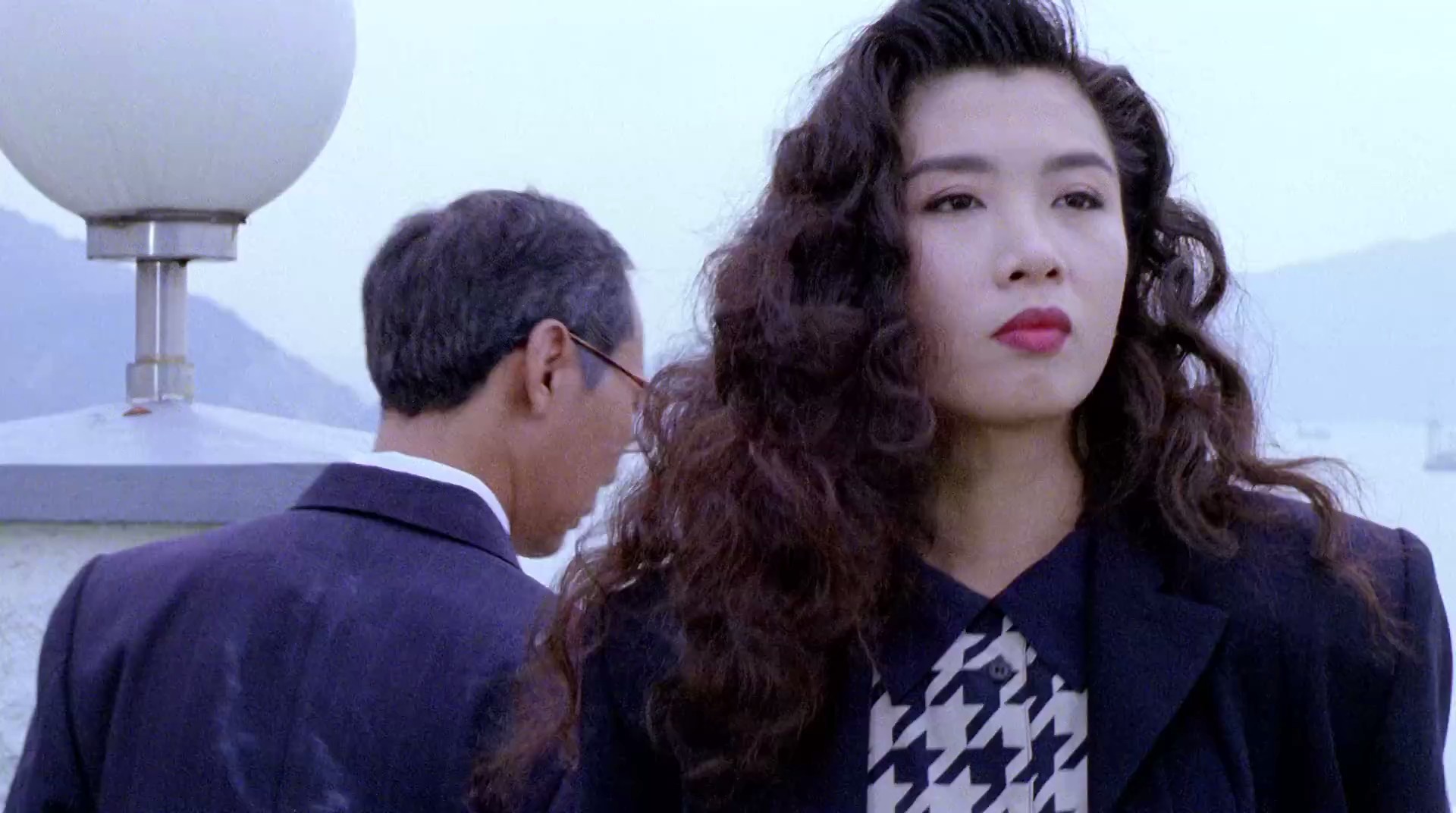 女,电影《 a target="_blank" href="/item/怒火威龙/3272096" data