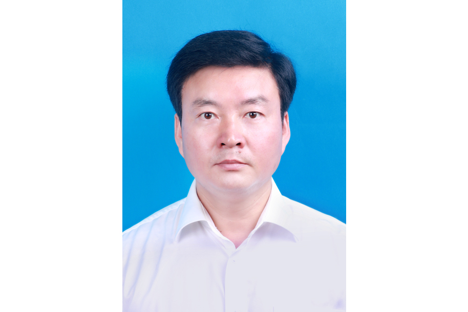  /p> p data-id="ttyhcpjxmtqq">现任河南省新乡市原阳县委书记. /p>