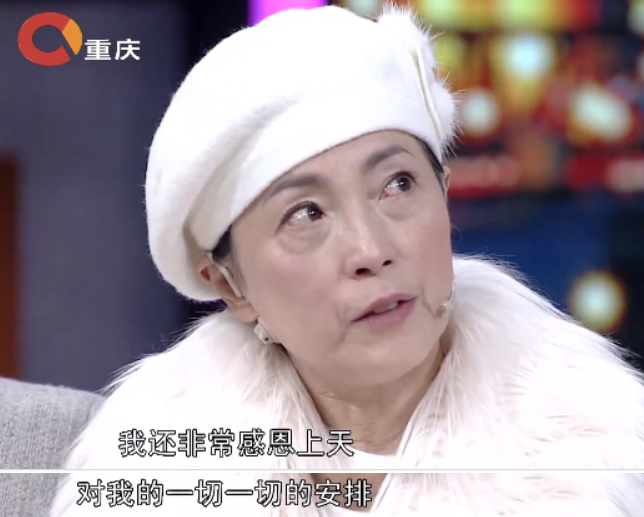 “最丑”女星嫁入豪门，丁克18年无儿无女，她终于后悔了？_百科TA说