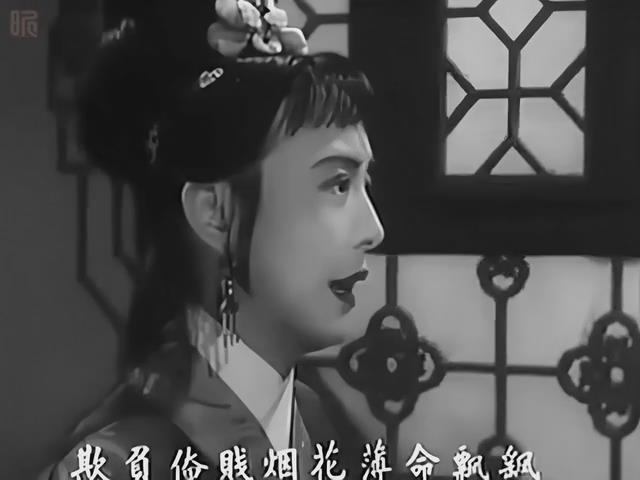  p data-id="gnatxy7ol7">香港电影《桃花扇》由 a target="_blank"