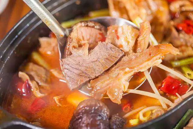 牛筋火锅
