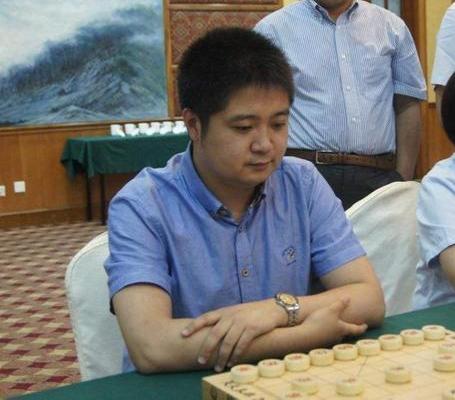 崔革,男,1986年出生于黑龙江, a target="_blank" href="/item/象棋