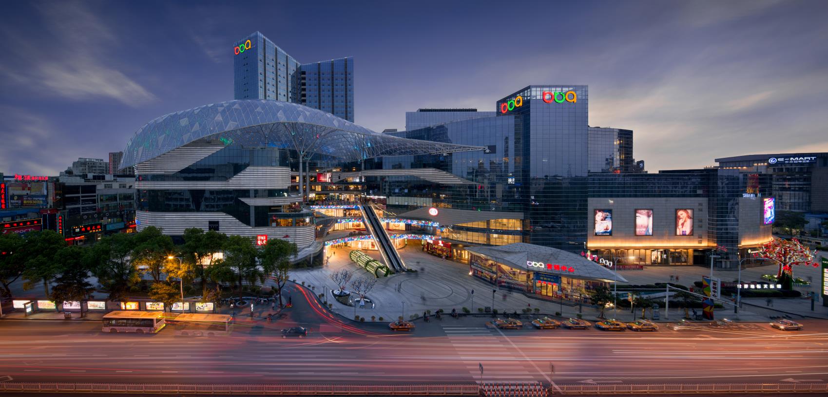  p>步步高集团于1995年3月创立于湖南湘潭,以"共创美好生活"为企业