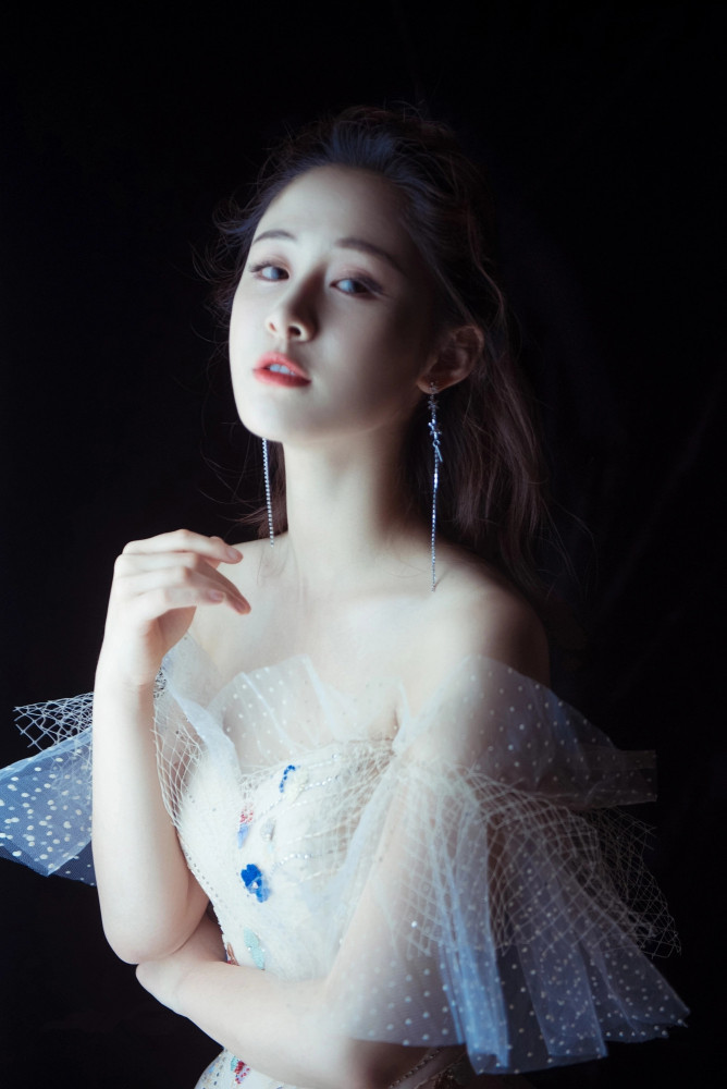 梁田（中国内地女主持人、演员）_百度百科