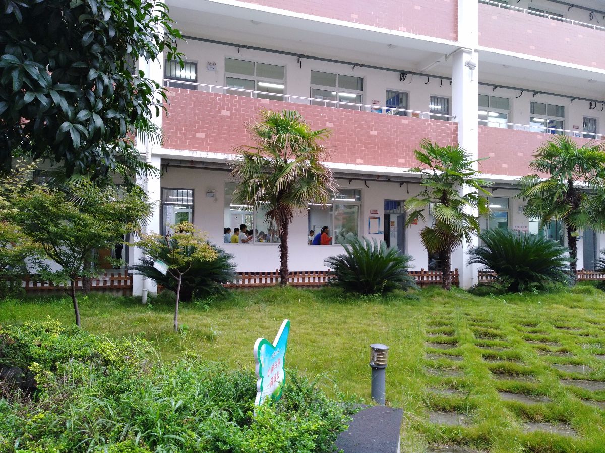  p>宜昌市第二十五中学位于 a href="#" data-lemmaid="1436958">宜昌
