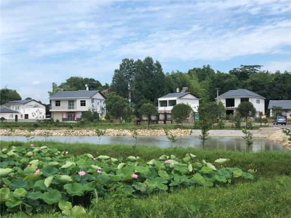 罗市镇,隶属江西省宜春市 a target="_blank" href="/item/奉新县