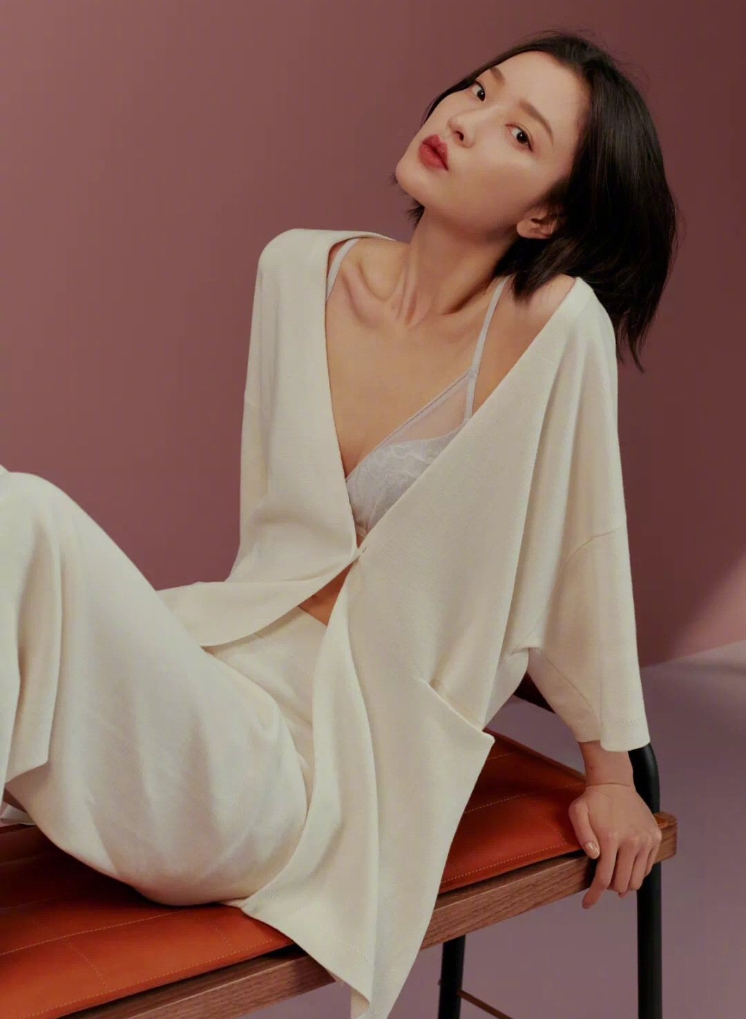  p>杜鹃(jennifer),1982年9月15日出生于上海市,中国内地女模特,演员