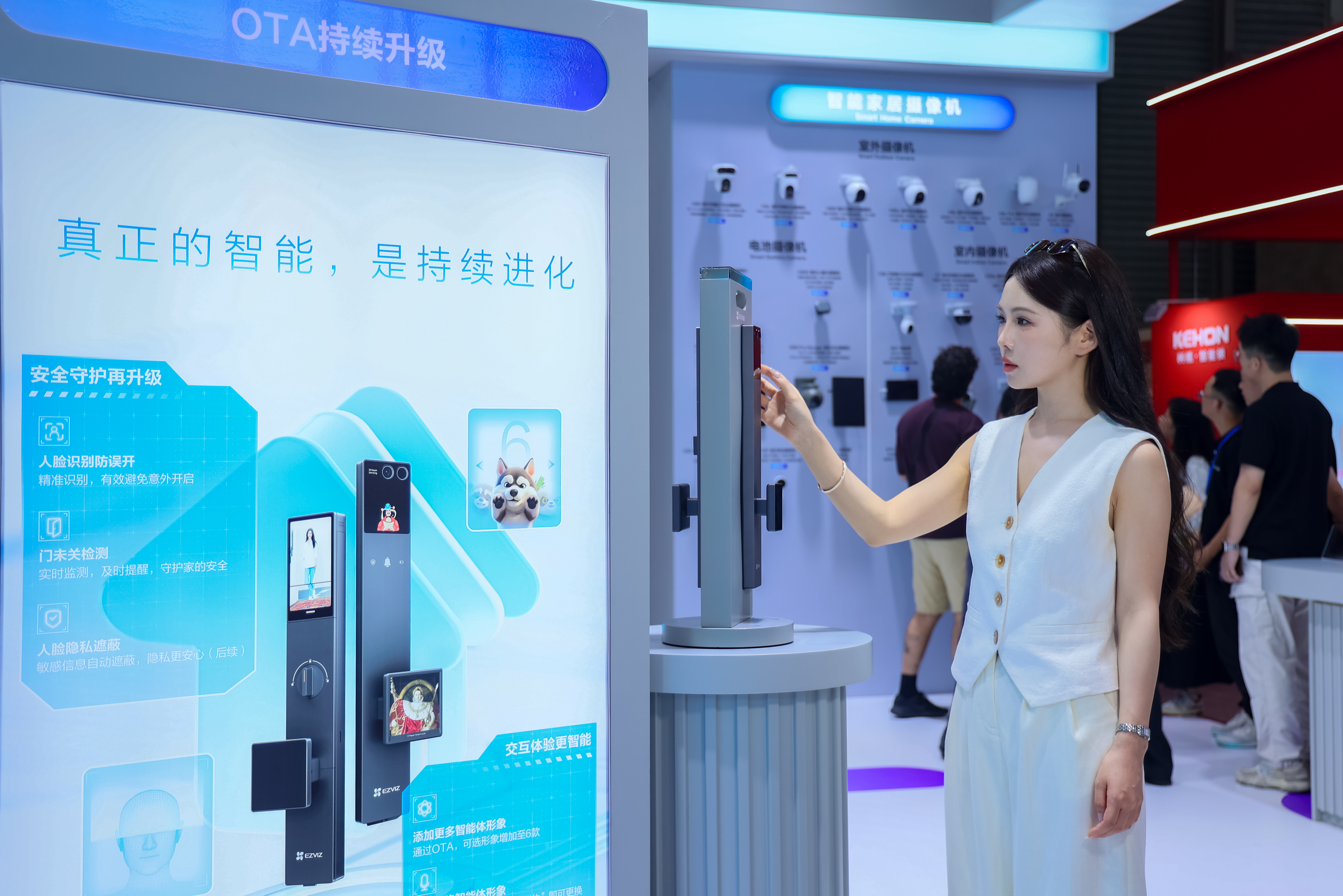 从识别人到理解事，萤石用AI推动入户安全迎来“奇点时刻”_百科TA说