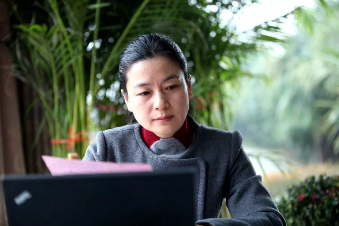  p data-id="2ecw7qtpbe1">夏晴,女,1970年2月生,扬州毕善龟水产养殖