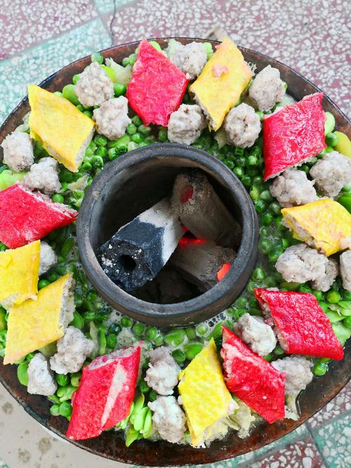 腾冲土锅子