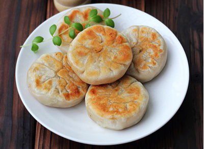  p>黄县肉盒是山东黄县地方传统名点,始于明末清初年间.