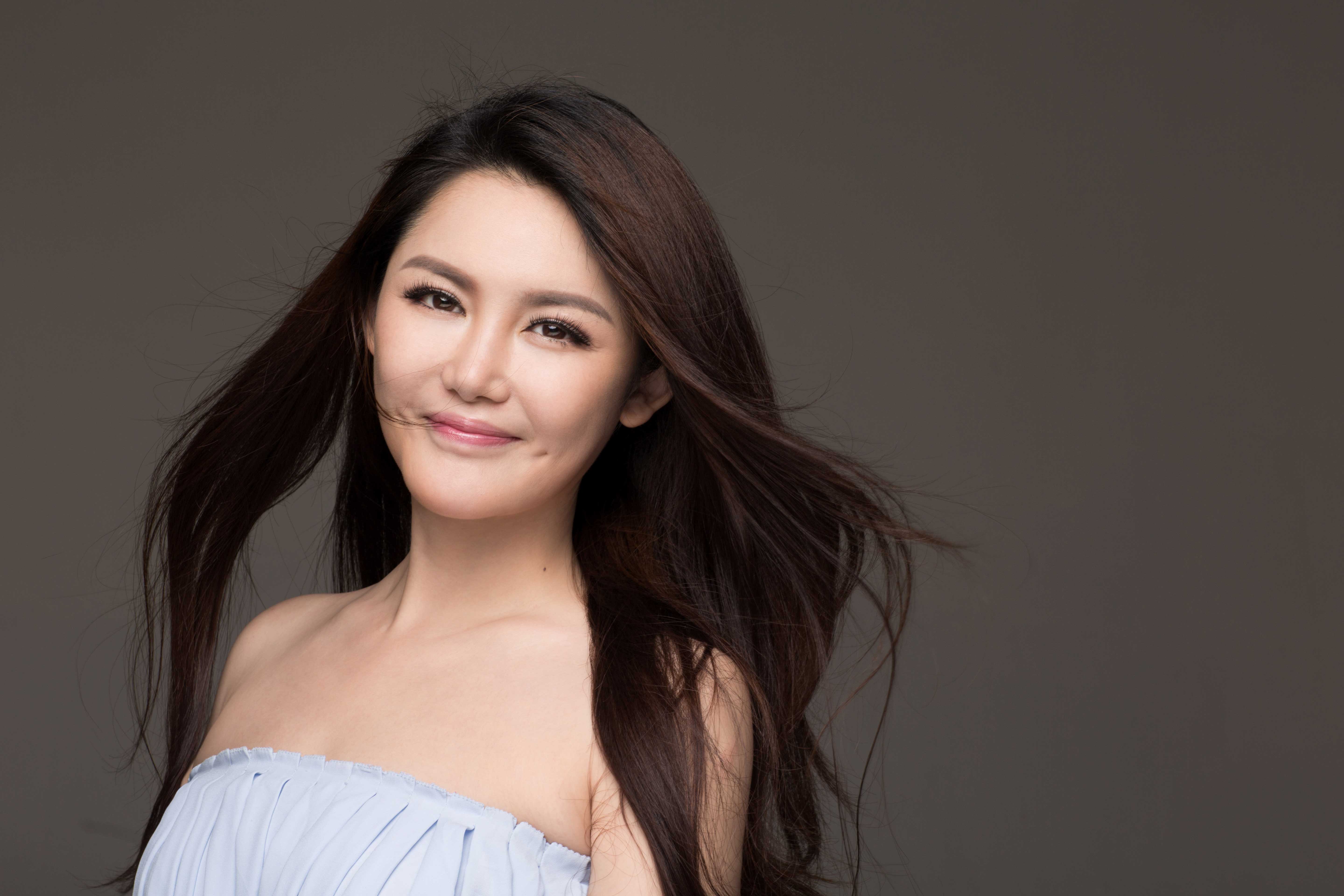  p>郑舒尹(suby cheng),1985年1月16日出生于中国台湾,美籍华裔电子乐