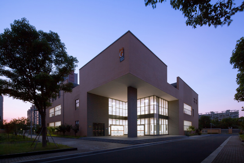 张家港梁丰初级中学