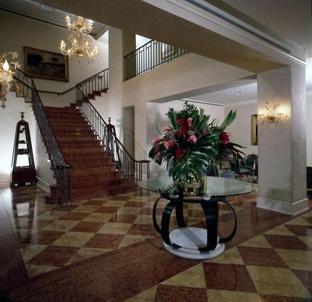  p data-id="gn8g8kr8f4">麦迪森大厦nh乔利酒店位于纽约,是家3星级