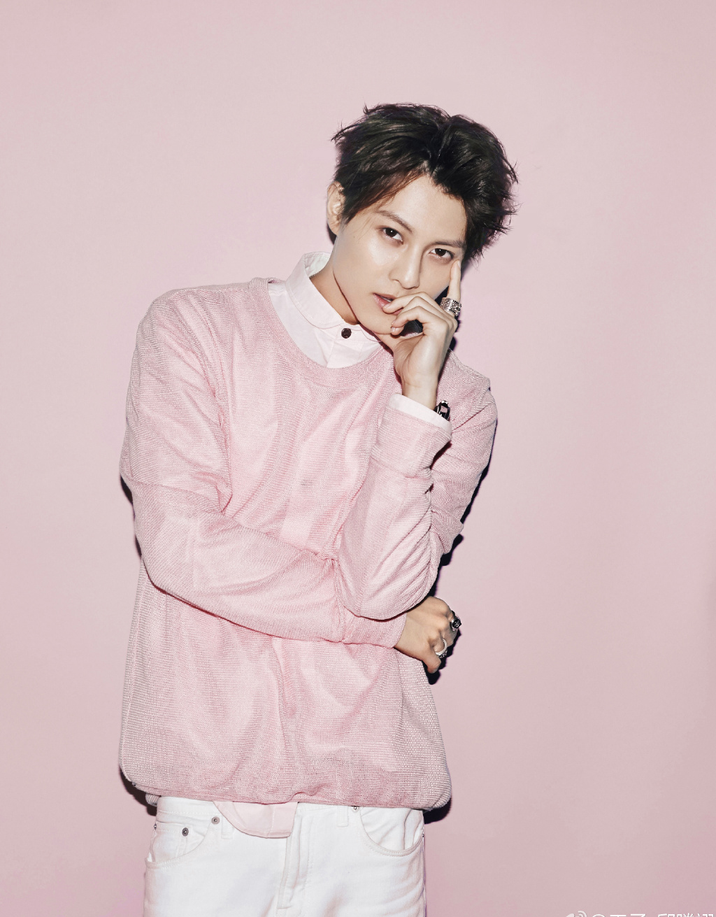  p>邱胜翊,艺名王子(prince),1989年4月14日出生于台湾,中国台湾男