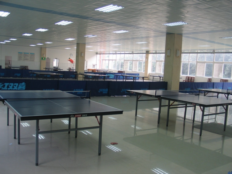 十堰市东风高级中学