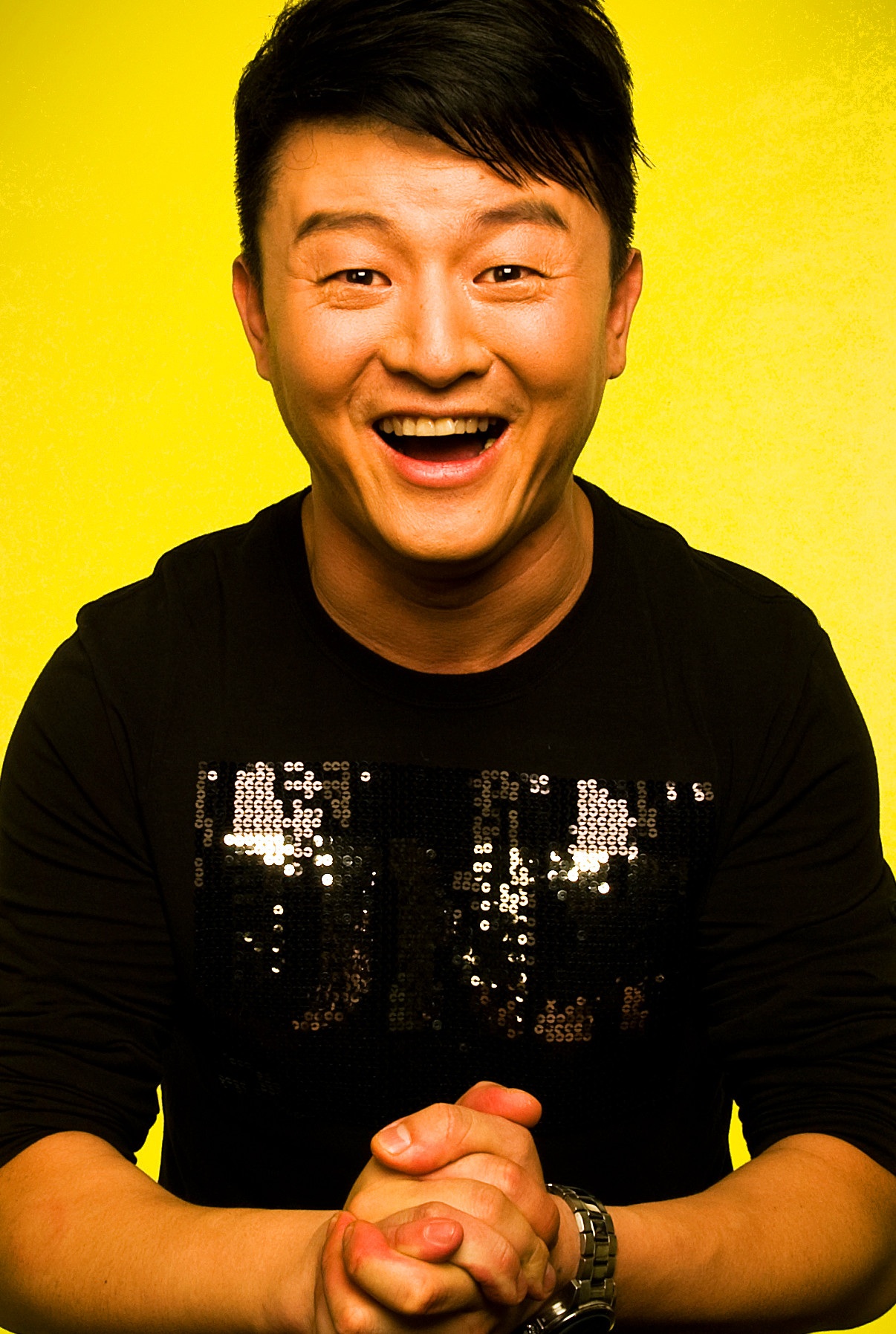  p>张磊,青岛人,中国内地青年影视演员, a target="_blank" href="