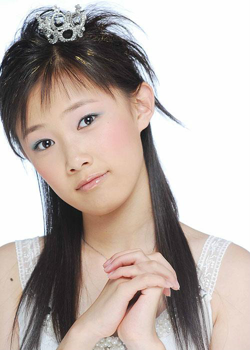 朱婧佳 /b>,中国内地新晋女 a target="_blank" href="/item/歌手