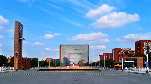  p>江苏农牧科技职业学院是由 a target="_blank" href="/item/江苏省