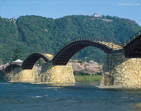  p>锦带桥(kintaikyo bridge)是一座横跨锦川的五拱桥,被列为 a