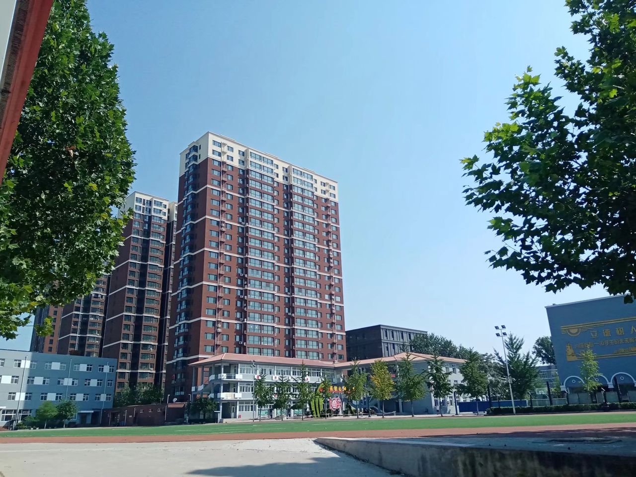  p>开滦十中位于 a target="_blank" href="/item/唐山市/8404217"