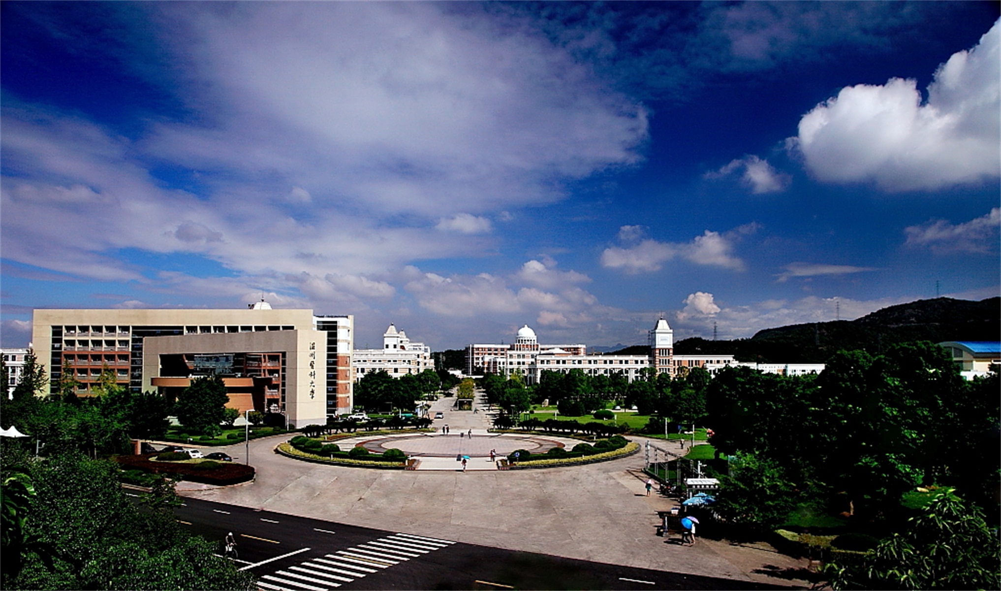  p>温州医科大学,简称"温医大",位于浙江 a target="_blank" href="