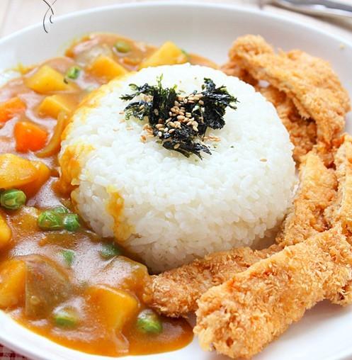 鱼排咖喱饭