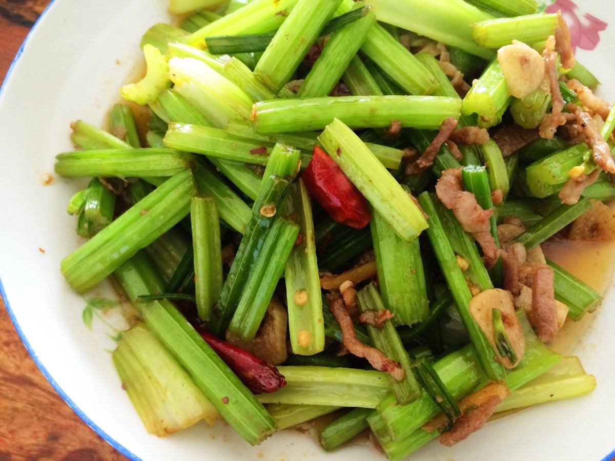 肉丝芹菜