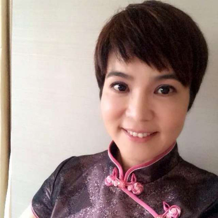  p data-id="gnytgjs4be">李艳秋,出生于中国香港,中国台湾媒体人,曾