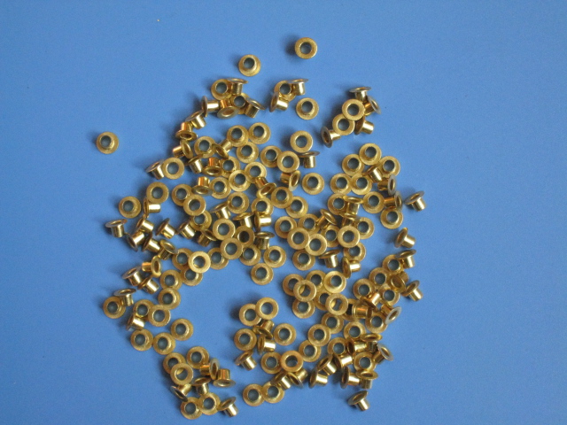  p>补孔铆钉,bu kong mao ding ,也可称为:补孔钉,白铜钉,打孔钉或是