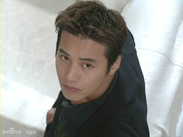  p>元斌(won bin),本名"金道振",1977年11月10日出生于韩国江原道旌善