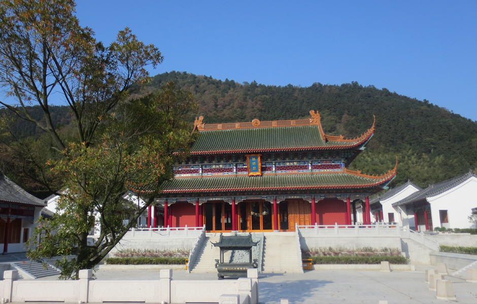 阁皂山,位于江西省宜春市樟树市601县道,景区总面积6860公顷,主要景点