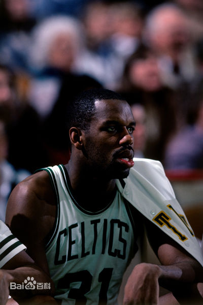  p>塞德里克·麦克斯维尔(cedric maxwell),1955年11月21日出生于美国