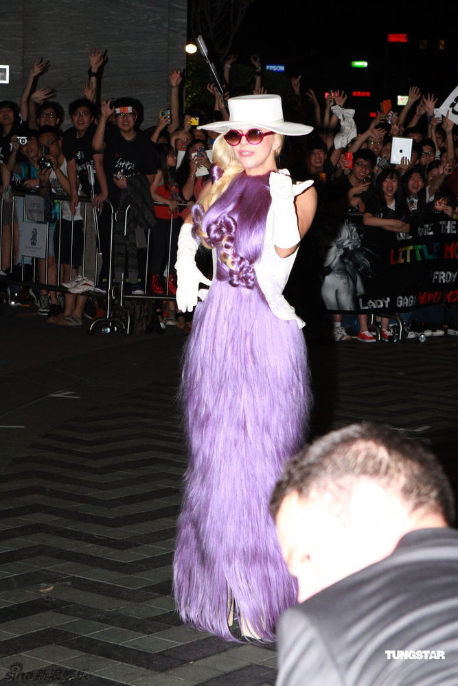 germanotta) /i>,1986年3月28日出生于美国纽约曼哈顿,美国女歌手