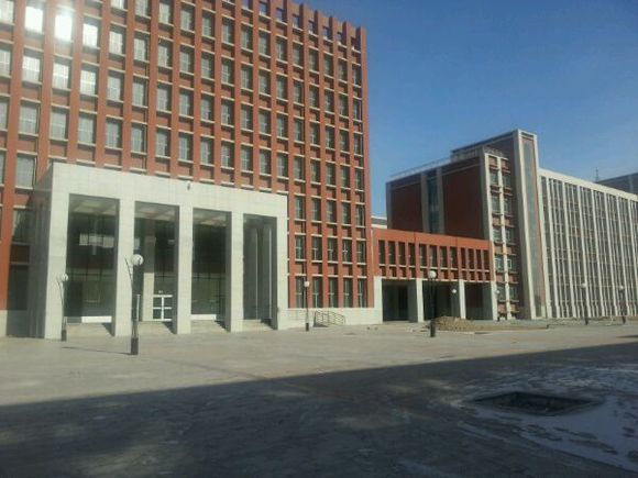 哈密地区第二中学