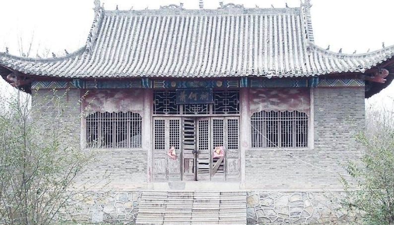  p>造律台遗址位于河南省 a target="_blank" href="/item/永城