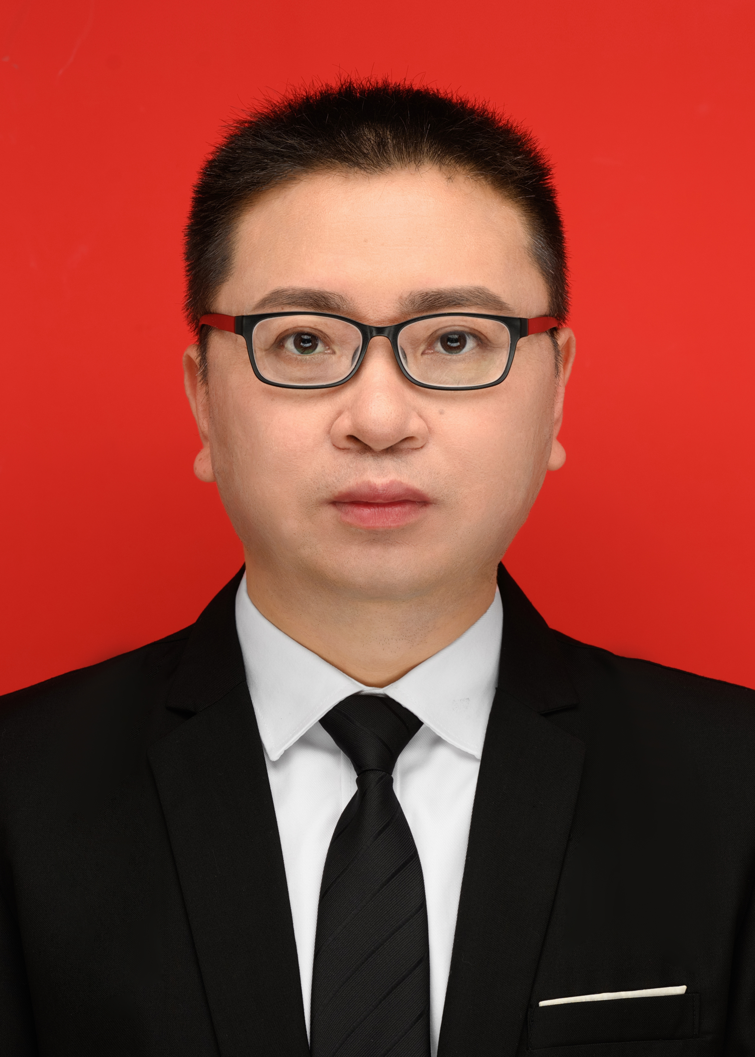  /p> p data-id="txj02svu2mcp">现任重庆市万州区政务服务管理办公室