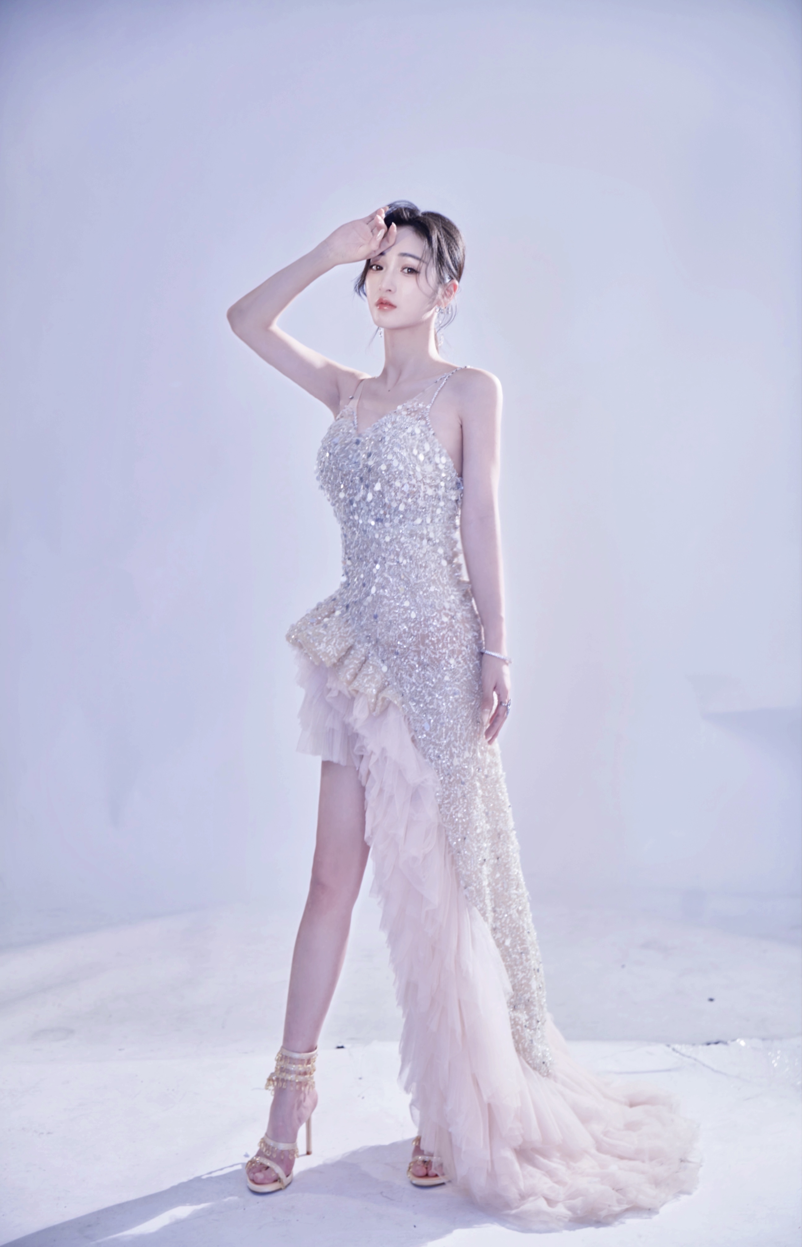  p data-id="gnbjmfzjum">胡冬晴,中国内地女演员,模特.